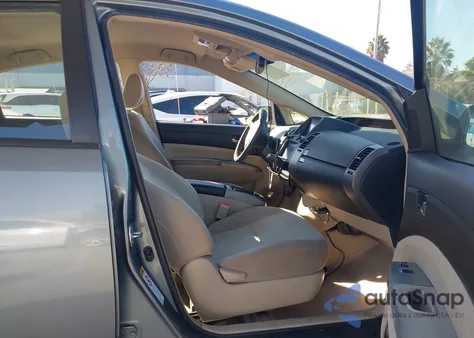 2005 Toyota Prius z USA, uszkodzony, nr VIN JTDKB20U153045763